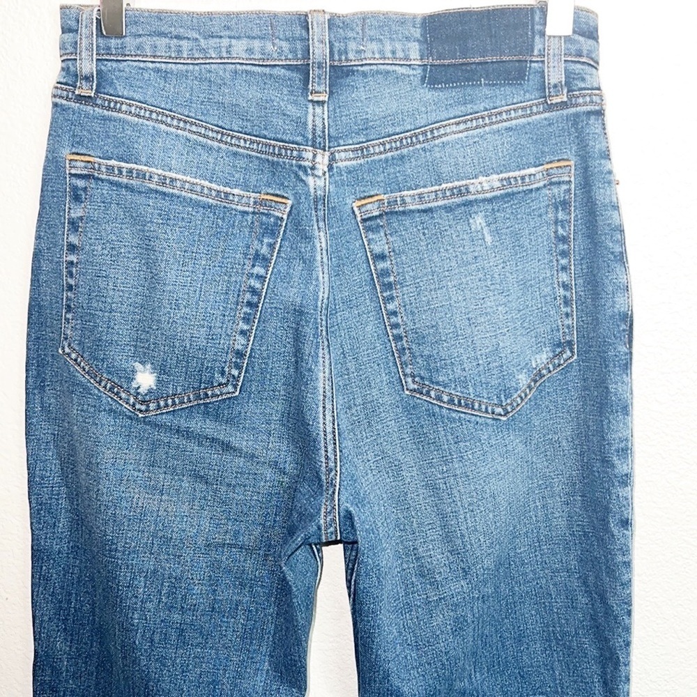Abercrombie & Fitch Ankle Straight Ultra High Rise Dark Wash Distressed Jeans - Picture 7 of 10